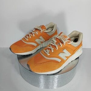 New Balance  women Orange Sneakers size 9.5 brand new